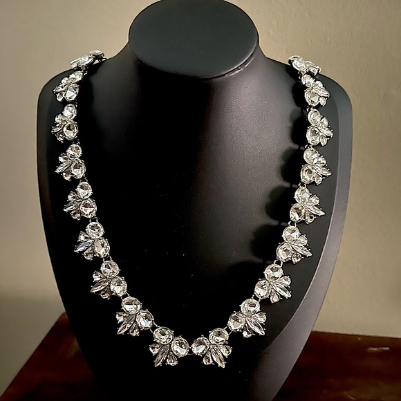 Lane Bryant Jewelry - NWT!! Lane Bryant Elegant Rhinestone Necklace